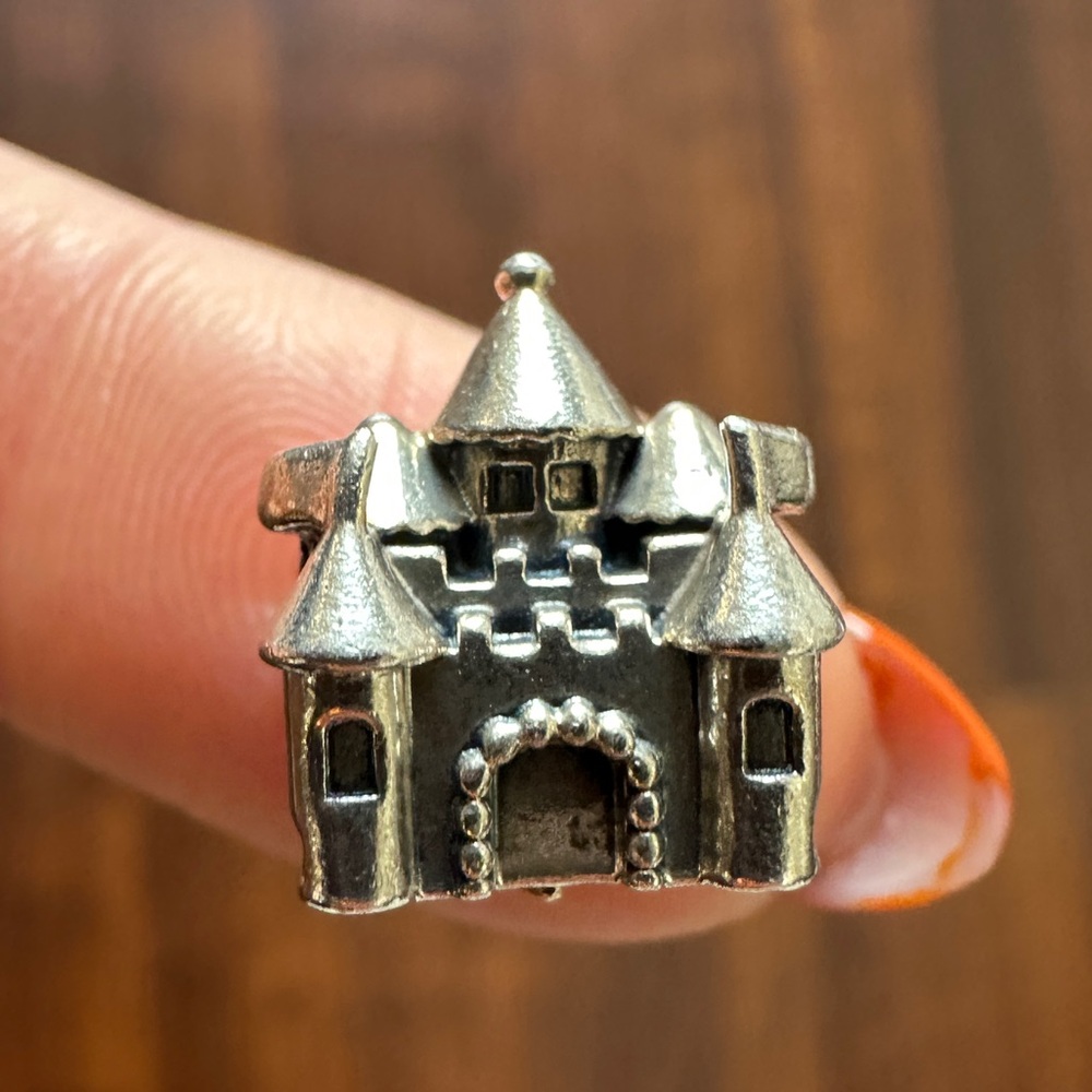 RETIRED Pandora Charm - Happily Ever After